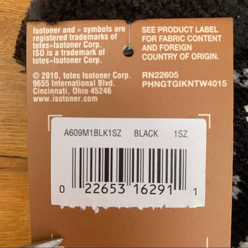 ISOTONER ISO BLACK CHENILLE “SNOWFLAKE” GLOVES NWT